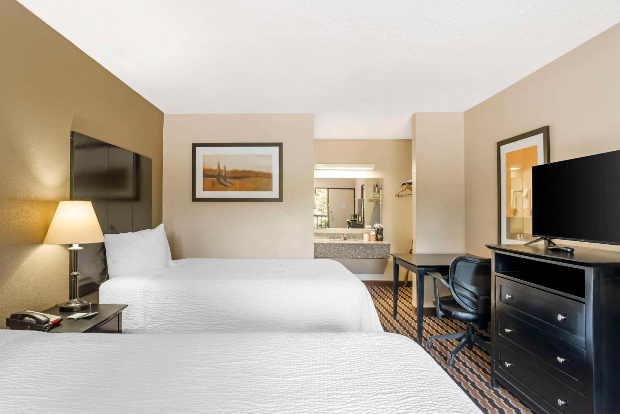Quality Inn Near Speedway Wilkesboro Eksteriør bilde