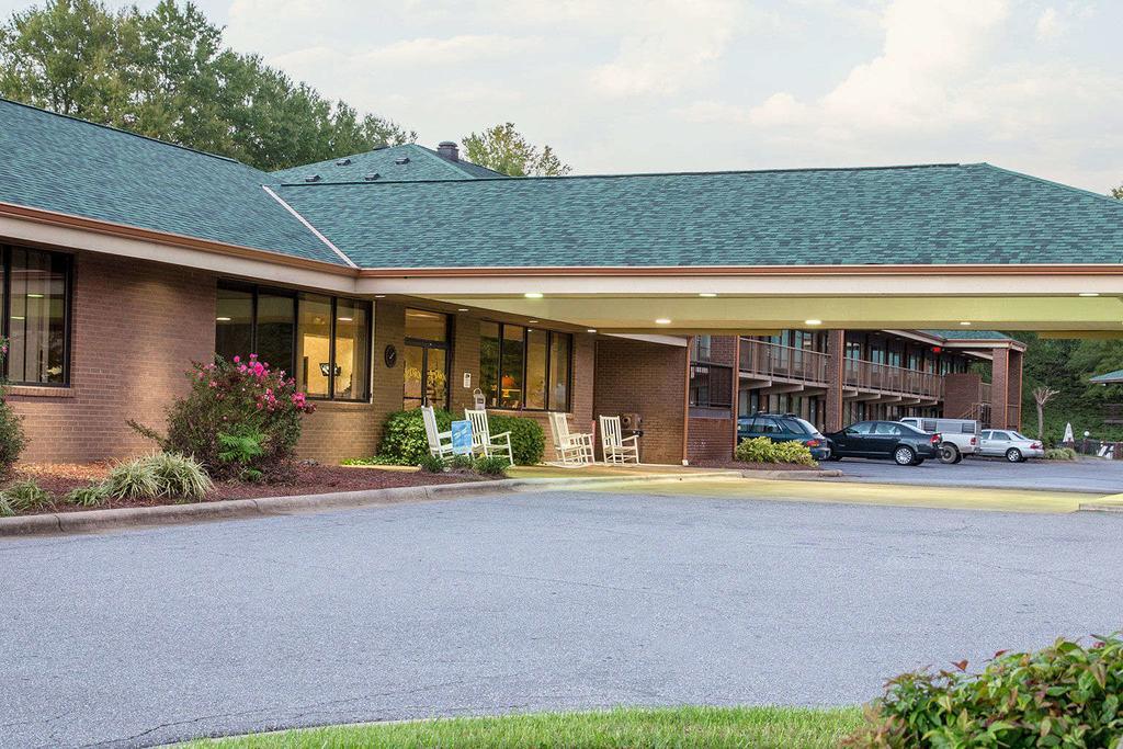 Quality Inn Near Speedway Wilkesboro Eksteriør bilde